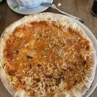 Margarita pizza with vegan cheese (requested)  at Pizzerija In Gostilna Matiček in Radovljica