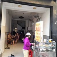 Looking in at An Hoa in Ho Chi Minh City