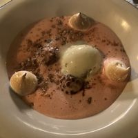 Pistache ijs met zomerfruit  at The SHOEGE in S-hertogenbosch