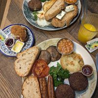 Vegan breakfast bottom, vegetarian breakfast top at Keoghs Cafe in Dublin