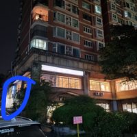 The entrance is right here on the left at A Wave Pure Vegetarian Food (Flower Garden Store) 一朵浪花  纯净素食(花卉园店) in Chongqing