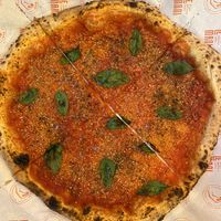 pizza marinara  at Le Mani Pizza Napoletana in Passo Fundo