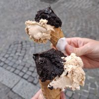  at Il Pinguino in Lecco