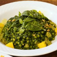 Piombi w/spinach cream at CURIEUSES  in Dijon
