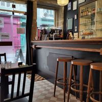 Eat-in space at CURIEUSES  in Dijon