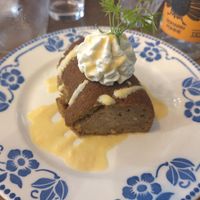 Carrot cake at CURIEUSES  in Dijon