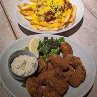 "Chicken" karaage and chilli cheese fries at AIN SOPH.Soar in Tokyo