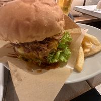 Ripple Cheese Burger at AIN SOPH.Soar in Tokyo