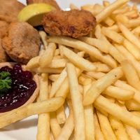 Das „Wiener Schnitzel“ vegan (Soja-Medaillons) | vegan (soy medaillons).... at Traditionsgasthof Weissbacher in Wildschonau