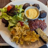 Main plate at Luz & Tierra in Malaga