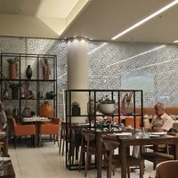 Inside. at LIS - Colinas de Lisboa Restaurante - Meliã Lisboa Aeroporto Hotel in Lisbon