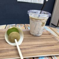 Daifuku and hojicha latte  at Sumekamicha in Kyoto