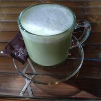 Matcha tea with coconut milk at Art Cafe in Koh Phangan