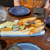  at La Cave in Pasadena