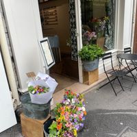  at Les Artizans - Coffee And Flower in Paris