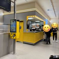 Inside view and ordering terminal.  at Goldies Smashburger - The Playce in Berlin