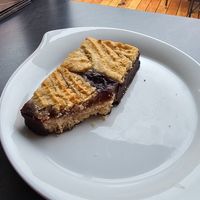 Vegane Marzipan-Kirsch-Schnitte at Wanderparadies in Bad Steben