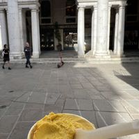 A due passi si può godere del gelato sugli scalini della basilica palladiana!  at Gelateria Artigiano Palladiano dal 1994 in Vicenza