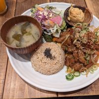 Stir fry lunch set at Paprika Shokudo Vegan in Osaka