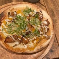 Tempe’s teriyaki pizzaa  at Paprika Shokudo Vegan in Osaka