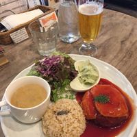 Cheese hamburger lunch meal set at Paprika Shokudo Vegan in Osaka