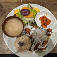 The karaage lunch set at Paprika Shokudo Vegan in Osaka