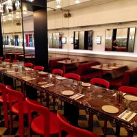 Eat-in space at Maslow - Temple in Paris