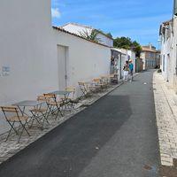  at La Bulle Dorée in Ars-en-re