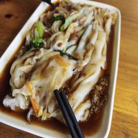 Minced meat cheong fun with chili oil at Shan Xiao Wei · Exquisite Small Portions Restaurant - 善晓为·精致小份菜馆 in Dali
