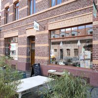 Outdoor seating area at Broodje in Cologne