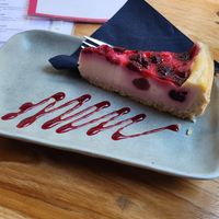 Cheesecake mit Himbeeren at Vegi in Tubingen