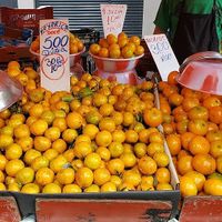 Frutas at Feira Livre da Rua Santos in Londrina