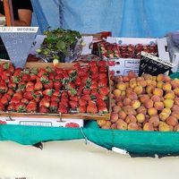 Mais frutas at Feira Livre da Rua Santos in Londrina