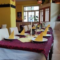 atmosphere  at Indian Masala House in Jena