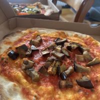Aubergine pizza   at CUT Pizza in Lausanne