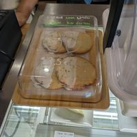 Vegan cookies at SHAN SHAN in Madrid