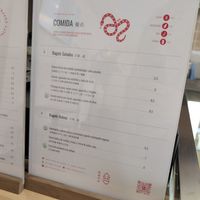 vegan bagels offered at SHAN SHAN in Madrid