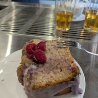 Vegan lavender cake at SHAN SHAN in Madrid