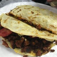 Vegan gringas!  at Por Siempre Vegana - Food Stall in Mexico City