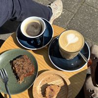 Koffie met havermelk  at Gebrand en Bakker in Groningen