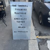 Sign outside   at Mascherpa in Milan