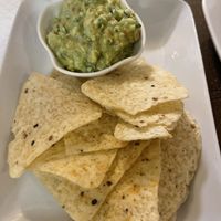 Nachos con guacamole   at Madeiro in Ourense