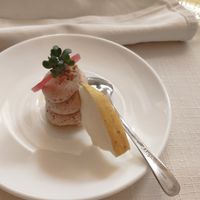 Slightly spicy chestnuts pâté combined with fermented red onion and freeze-dried apple chips at Oštarija Herbelier in Dolenjske Toplice