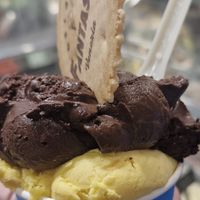 Chocolate fondante and mango at Gelato Fantasy Rialto in Venice