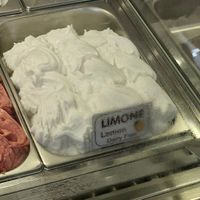 Lemon at Gelateria Peschiera in Peschiera Del Garda