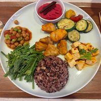 Spicy lion's mane mushroom low GI platter at Heart Home in Taipei