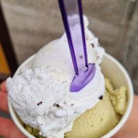 Straciatella Eis & Pistazien Eis at Eiscafe Benito in Wurzburg