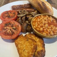 Vegan brunch aka English breakfast   at Art Cafe in Oxford