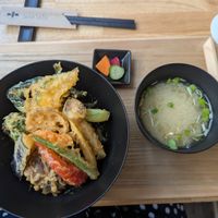 Vegetable tempura rice bowl at JoGeSaYu in Hiroshima