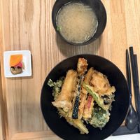 Vegetable tempura  at JoGeSaYu in Hiroshima